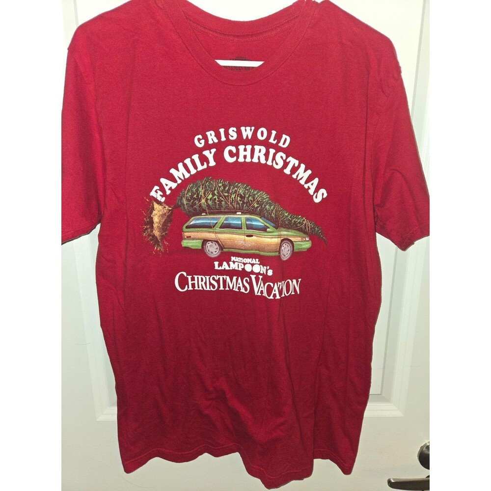 National Lampoons Christmas Vacation Griswald Family Christmas T-Shirt. Large